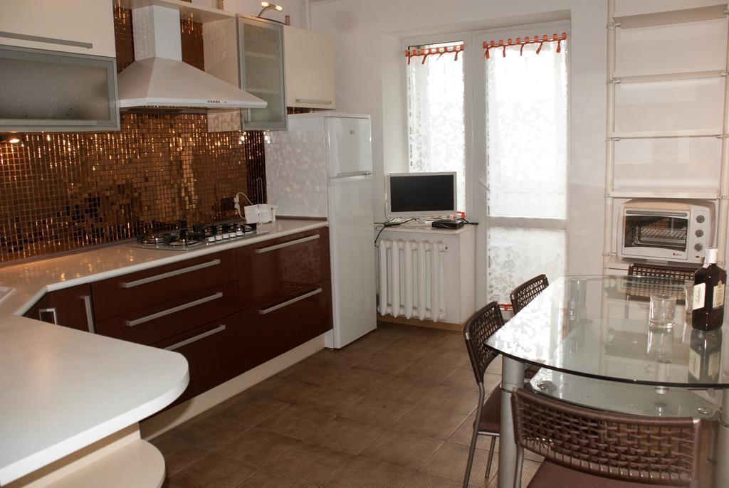 Apartment On Akademika Lazarenka 48A Lviv Exterior photo